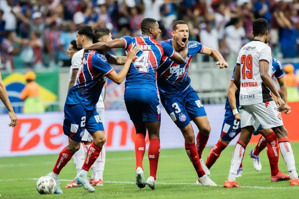 Bahia vence o Vitória e abre vantagem na final do Campeonato Baiano