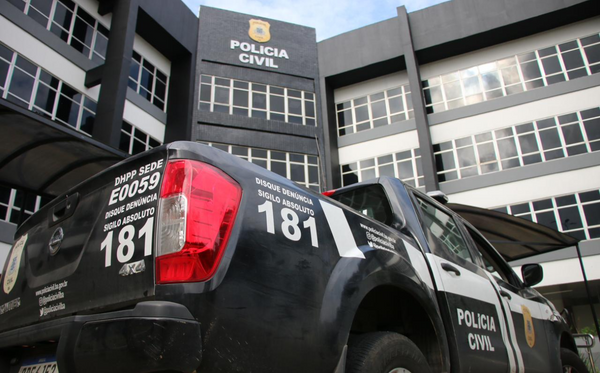 Polícia prende jogador suspeito de estupro denunciado por ao menos 11 vítimas