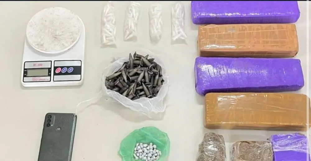PM prende suspeitos e apreende drogas em Dias d'Ávila