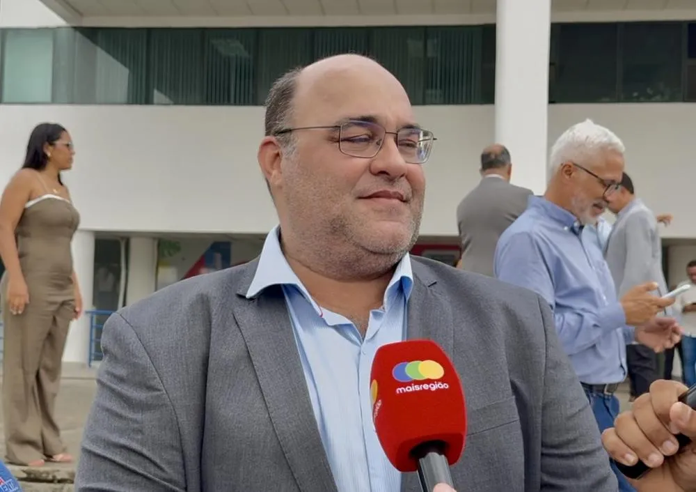 Prefeito Alberto Castro desmente boatos sobre rompimento com grupo de ACM Neto