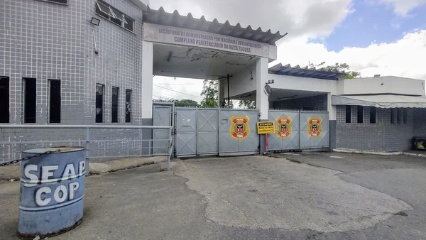 Pai acusado de estuprar filhas de 9 e 11 anos escapa de prisão 