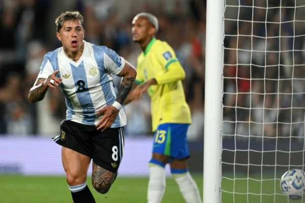 Brasil sofre vexame histórico e é goleado pela Argentina