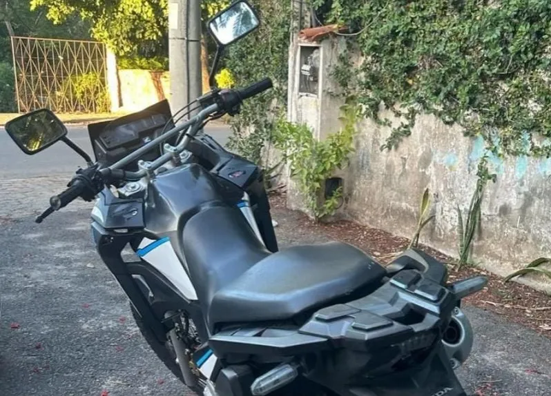 Moto adulterada é apreendida pela PM em Camaçari