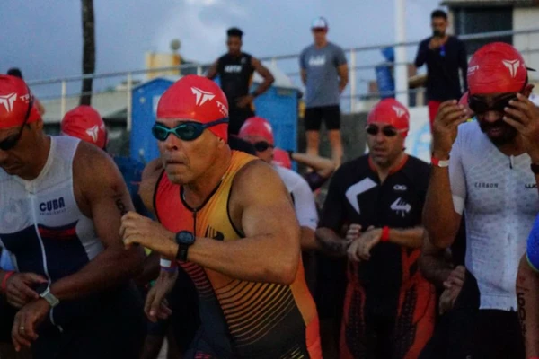 Salvador recebe circuito internacional de triathlon neste domingo (6)