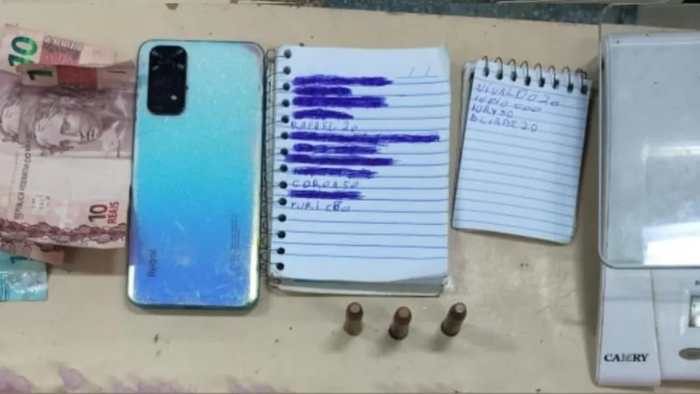 Suspeitos de tráfico são presos pela Polícia Militar em Itinga
