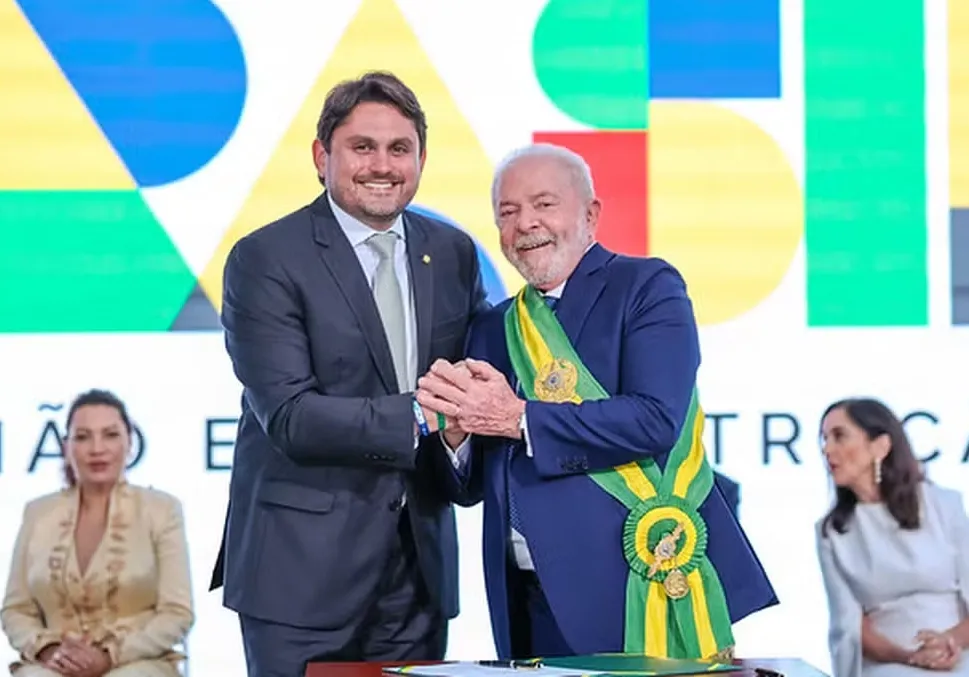 Ministro das Comunicações, Juscelino Filho entrega cargo após denúncia da PGR