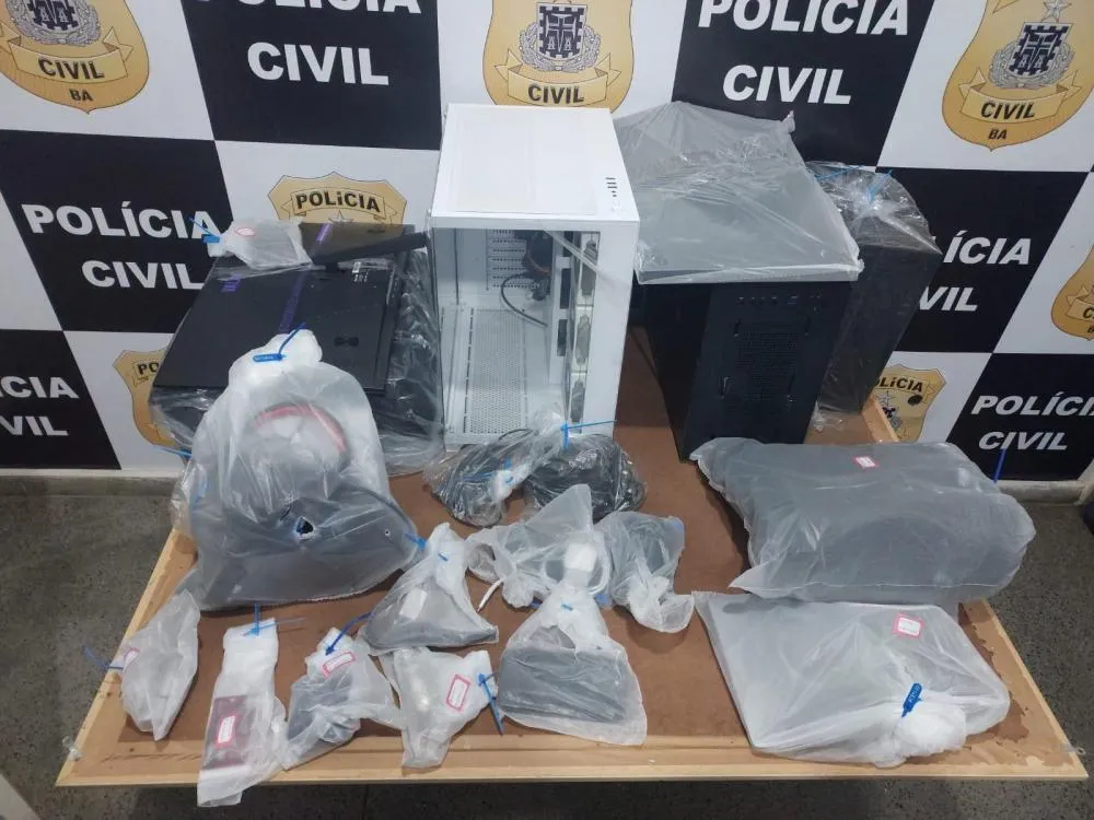 Polícia Civil da Bahia prende envolvidos em esquema internacional de pornografia infantil