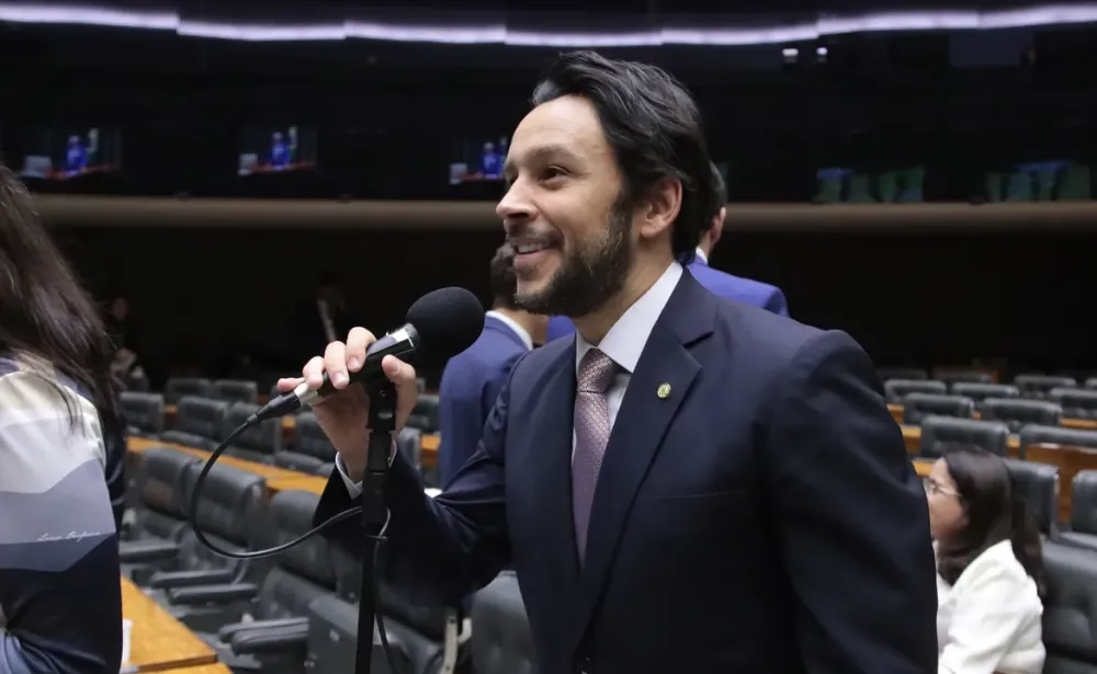 Presidente do PP baiano se torna vice-líder do governo Lula na Câmara
