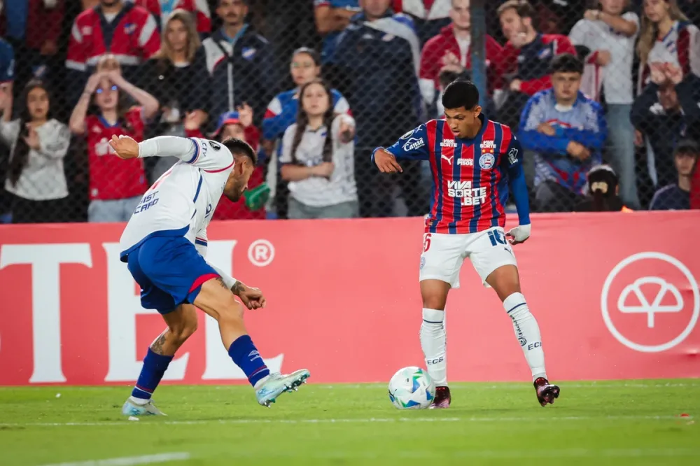 Bahia vence o Nacional fora de casa pela Libertadores