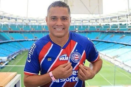 Estrelas do futebol baiano e nacional participam da inauguração do Campo de Terra Nova neste domingo (13)