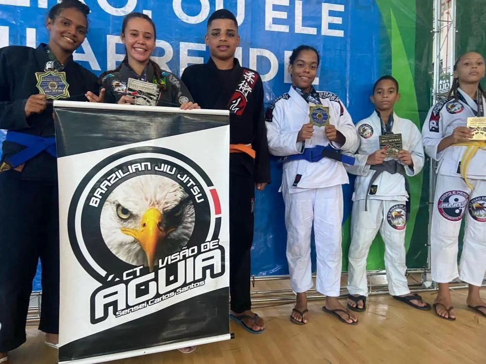 Atletas de Mata de São João se destacam em Campeonato Brasileiro de Jiu-jitsu 