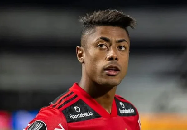 Indiciado pela PF, Bruno Henrique é confirmado em jogo contra Juventude em meio à polêmica