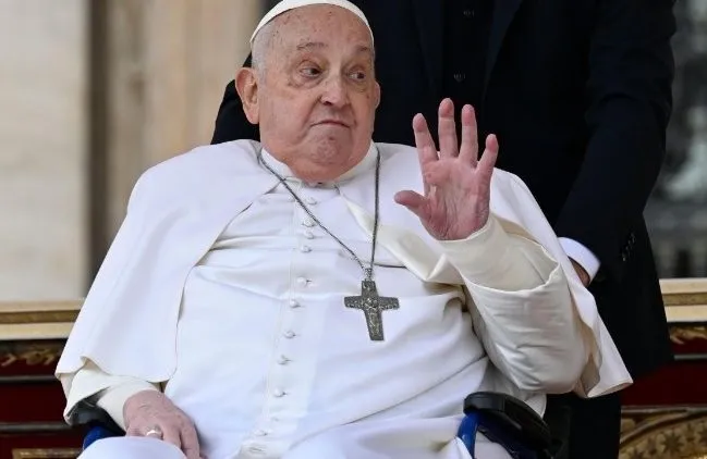  Morre em Roma o papa Francisco, aos 88 anos 
