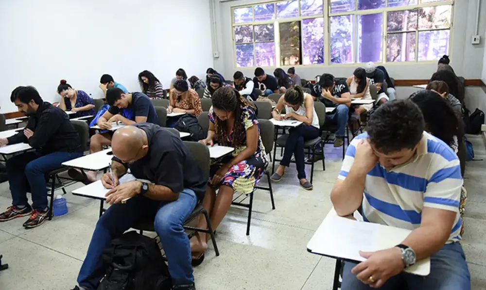 Inscrições de jovens e adultos para Encceja encerram nesta sexta