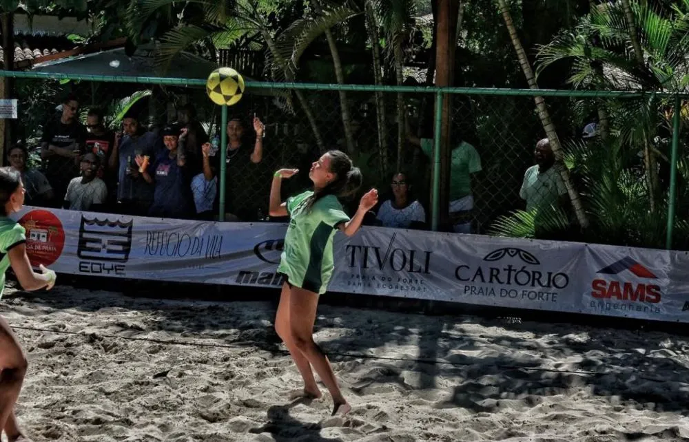 Praia do Forte vai receber torneio de futvôlei entre os dias 16 e 18 de maio