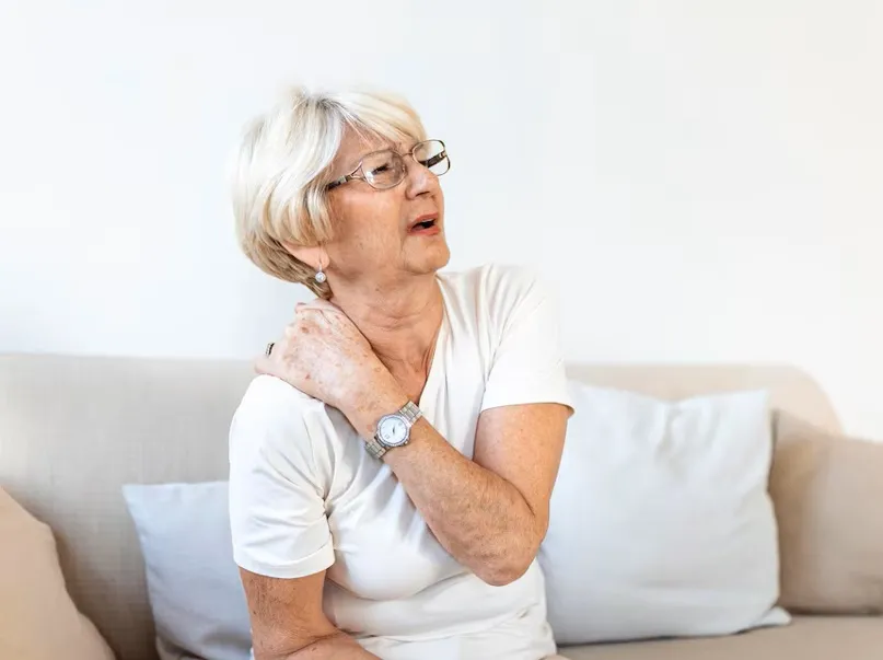 Fibromialgia: doença crônica tem tratamento e ganha atenção no Dia de Conscientização