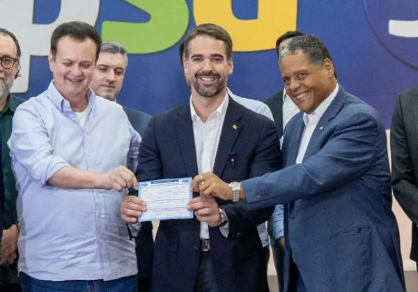  Eduardo Leite se filia ao PSD de Kassab, e PSDB pode ficar sem governador