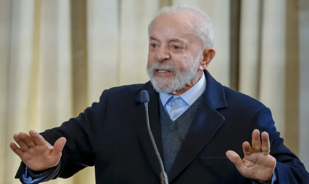 Lula diz que nenhum aposentado terá prejuízo com os descontos indevidos do INSS