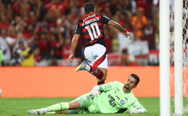 Bahia perde do Flamengo no Maracanã e segue fora do G4 do Brasileirão