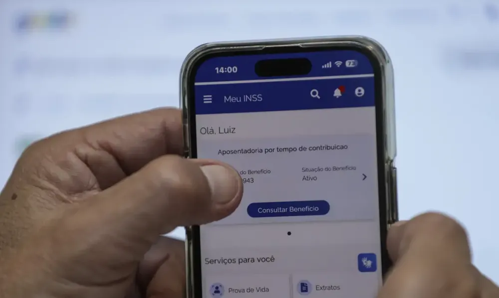 Segurados do INSS podem pedir devolução de descontos ilegais