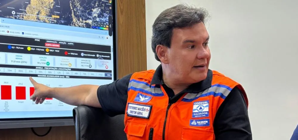 Chuvas devem se intensificar com nova frente fria nesta sexta-feira e sábado, alerta Sosthenes Macedo