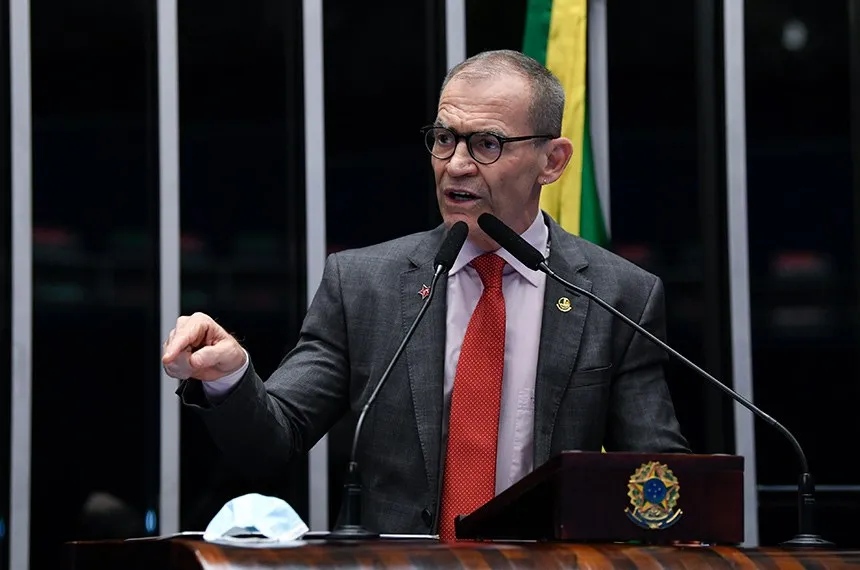  Senador Fabiano Contarato é primeiro petista a assinar CPMI do INSS 
