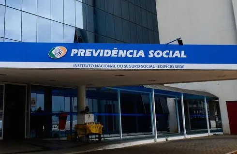 INSS apura irregularidades em agências de Mata de São João e Salvador