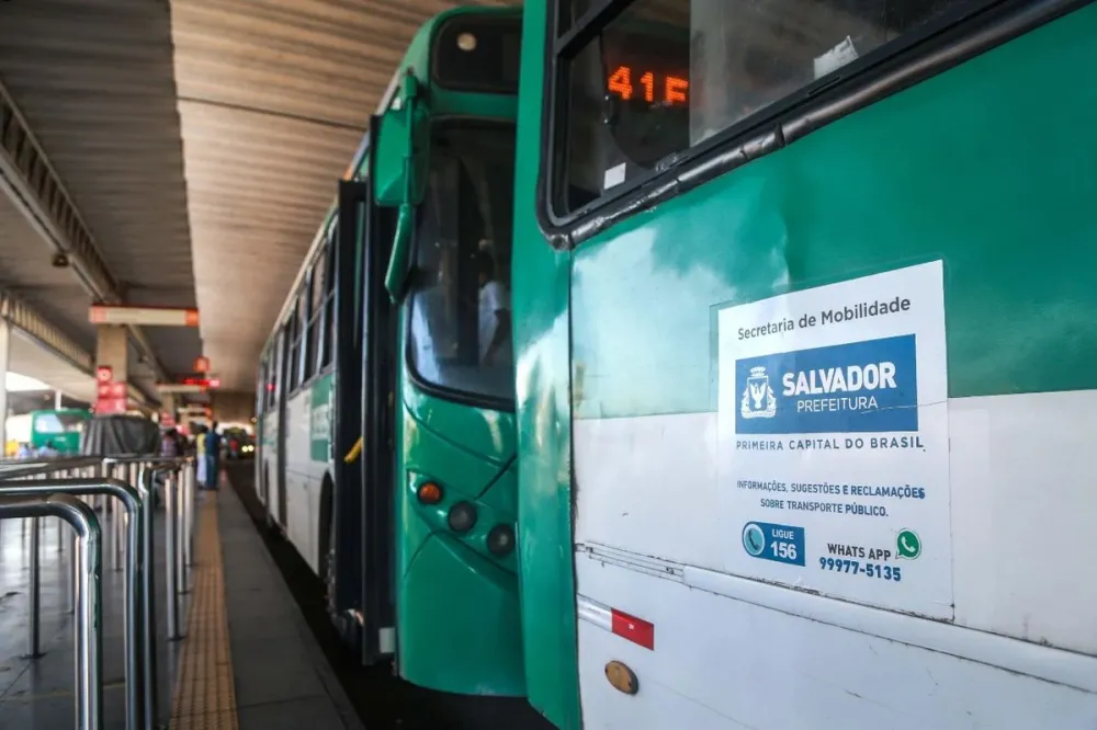 Rodoviários de Salvador avaliam decreto de greve; edital pode ser publicado na terça (20)