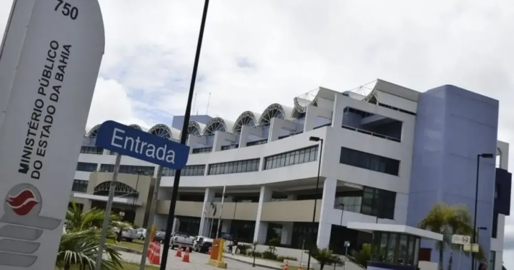 Mulher é condenada por crime de injúria racial em Lauro de Freitas