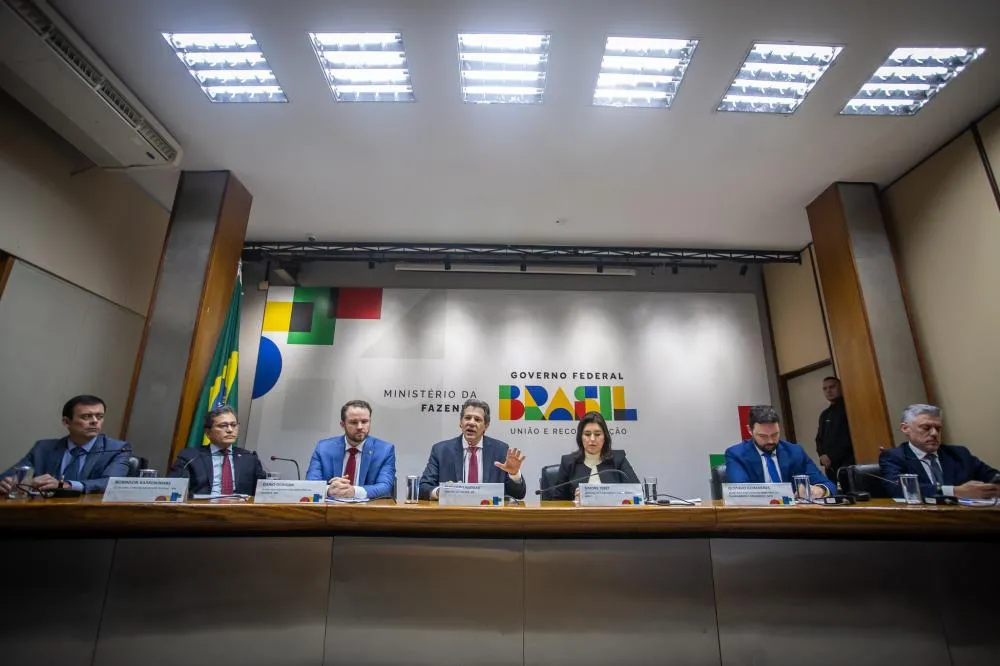 Governo anuncia bloqueio de R$ 31,3 bilhões no Orçamento de 2025 e eleva IOF para bater meta fiscal