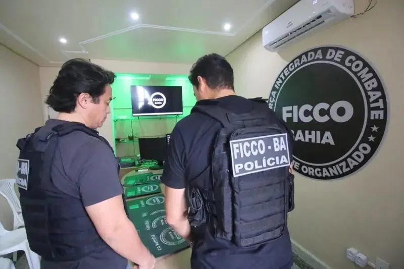 Parceiro da Ex-Dama de Copas do Baralho do Crime da SSP é capturado em São Paulo