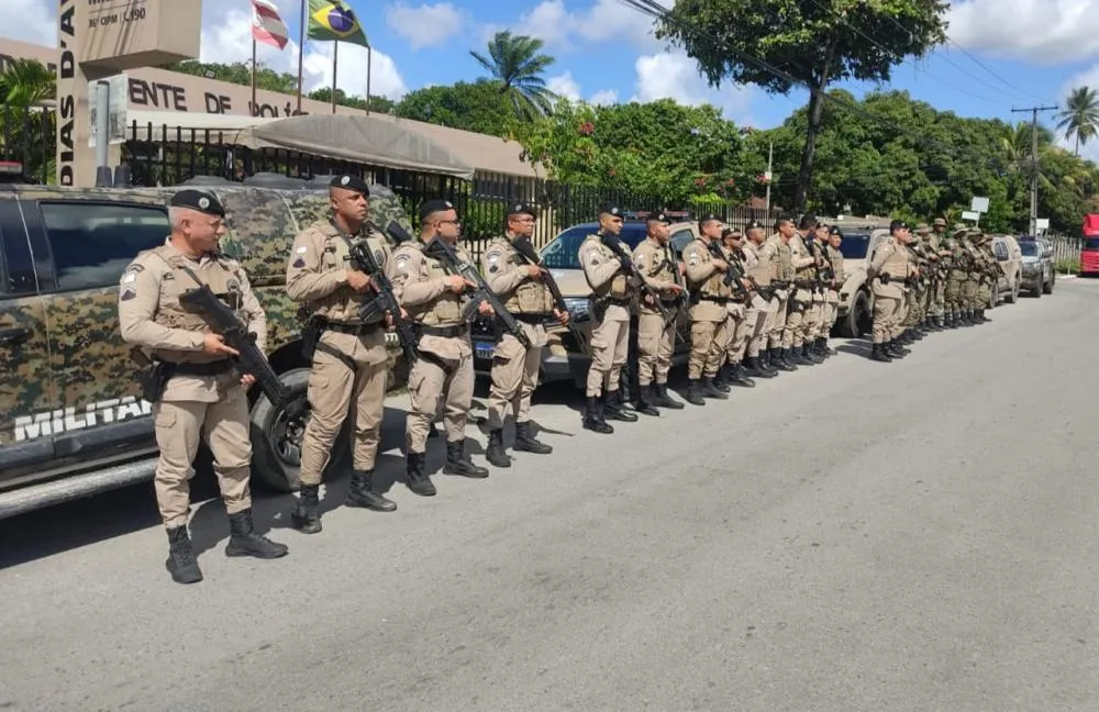 Mais de 30 policiais e 11 viaturas reforçam a segurança pública em Dias d’Ávila