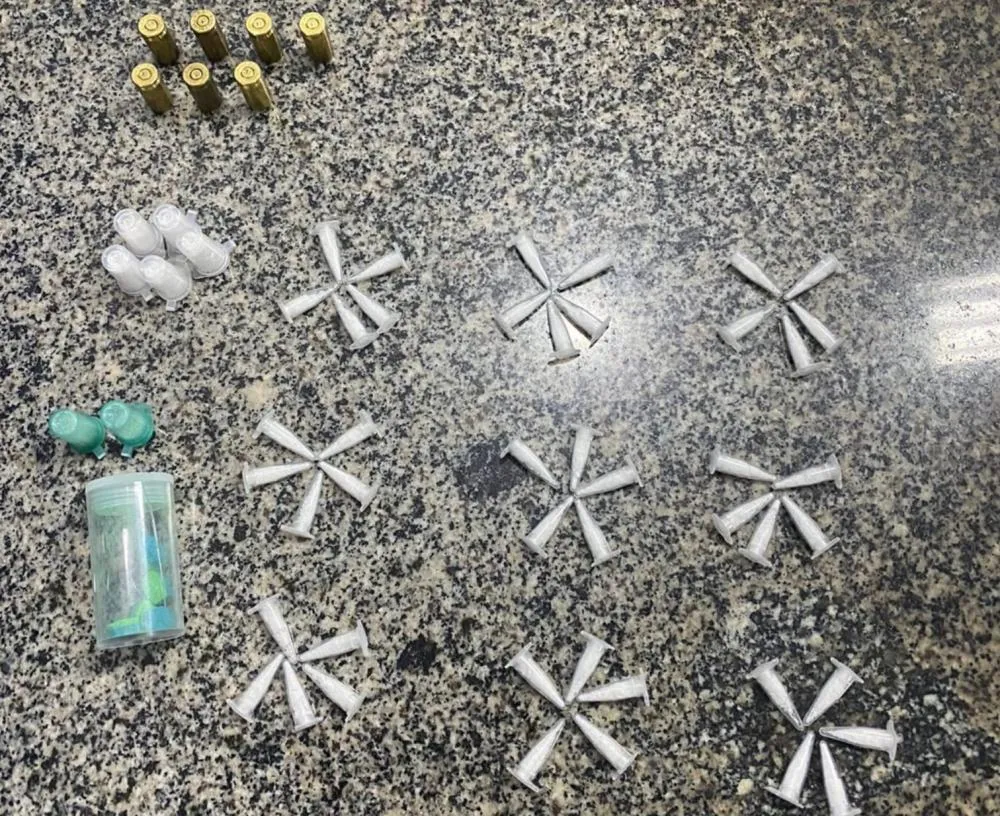 Drogas são apreendidas pela PM durante intensificação de policiamento