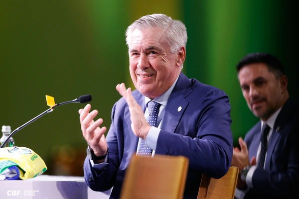 Ancelotti vai assistir ao próximo jogo do Vitória na Série A