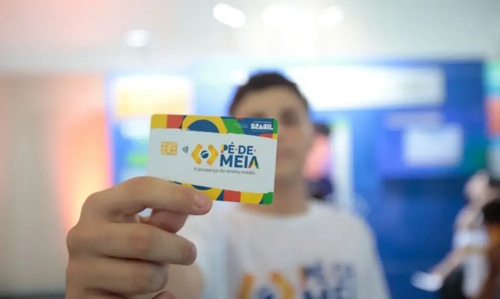 Pé-de-Meia: nascidos em maio e junho recebem hoje parcela de R$ 200