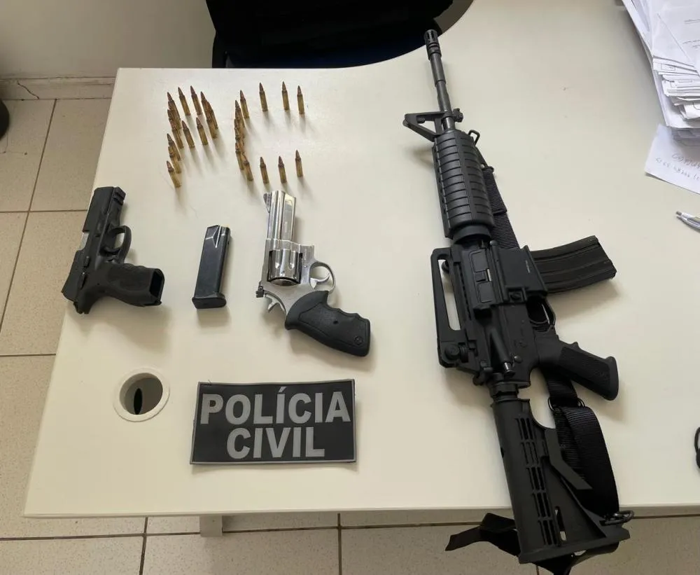 Forças Policiais retiram 20 armas de fogo por dia das mãos de integrantes de facções 