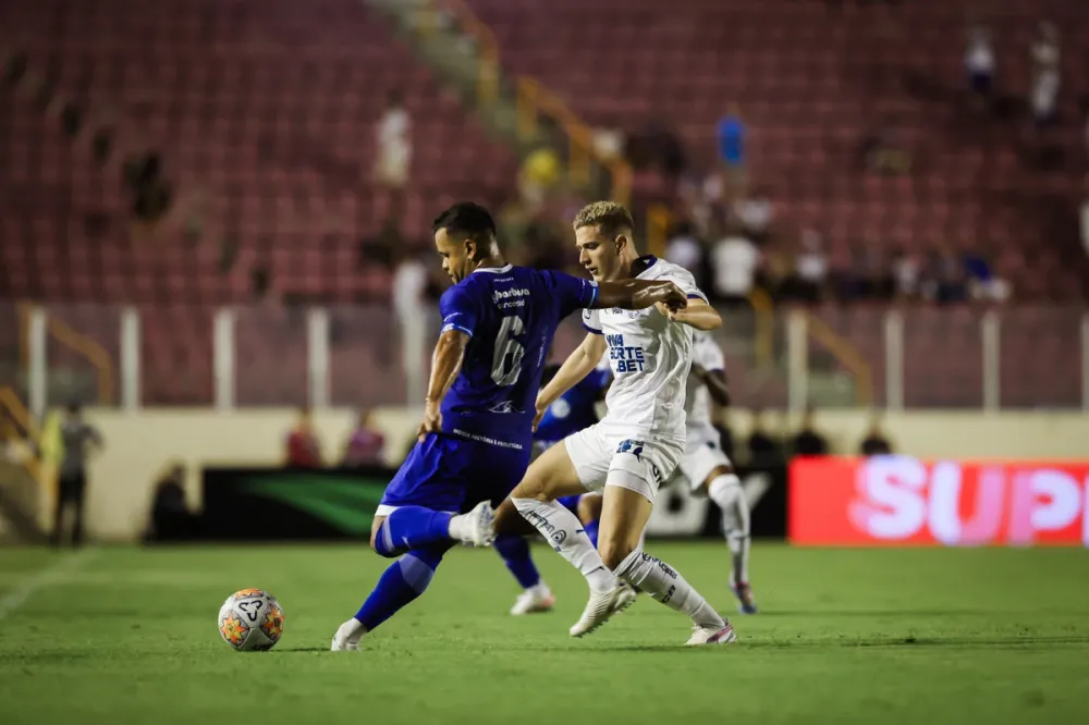 Bahia é derrotado pelo Confiança com equipe sub-20 em jogo adiado da Copa do Nordeste