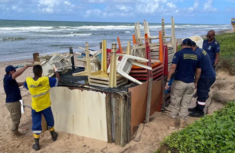 Prefeitura realiza operação de ordenamento nas praias do município