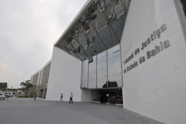 TRF1 impõe multa diária de R$ 40 mil por greve no Judiciário baiano