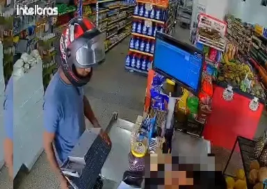 Assaltante de capacete rouba mercado no Verde Horizonte em Camaçari