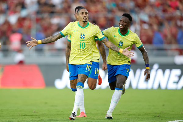 Brasil x Paraguai: onde assistir ao vivo, horário e escalações