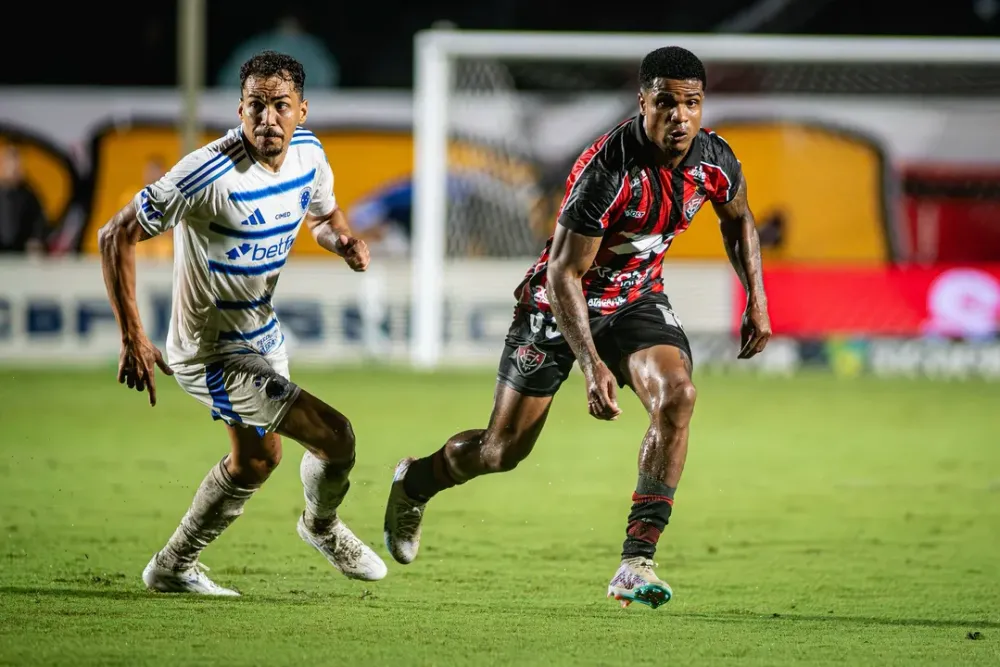 Após deixar jogo de ambulância, Jamerson passa por cirurgia