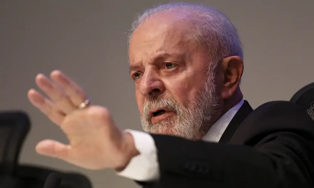 Lula pede ao STF que suspenda processos de vítimas do INSS