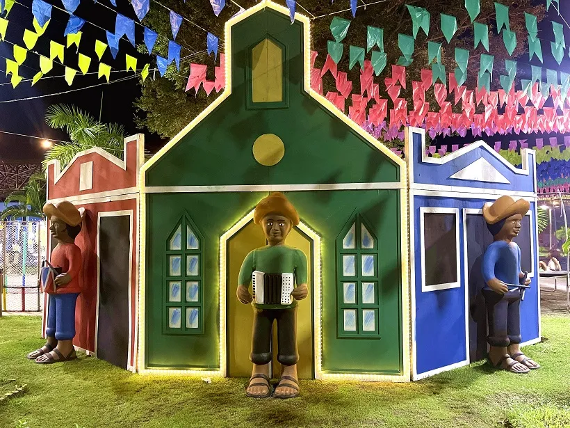 Dias d’Ávila celebra o São João com decoração temática e eventos que movimentam a cidade