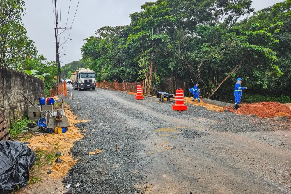 Estrada que liga Amado Bahia a BA-093 é liberada após recuperação