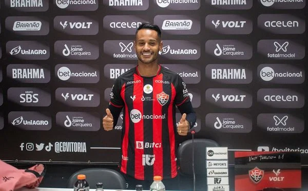 Ex-jogador do Vitória é preso com quase 190 kg de maconha no Mato Grosso do Sul