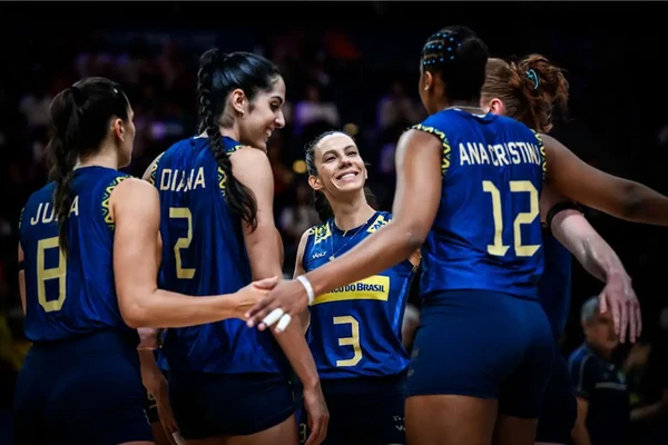 Ana Cristina brilha com 26 pontos e Brasil vence a República Dominicana na Liga das Nações