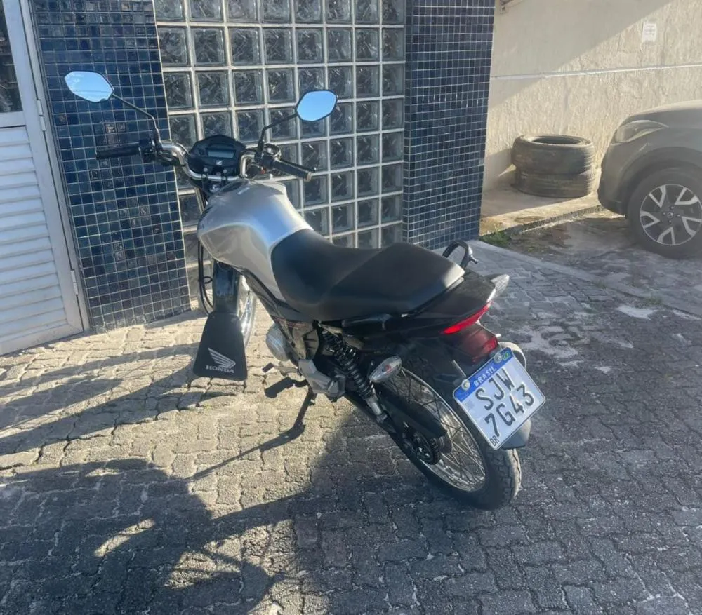  PM recupera motocicleta furtada horas após crime em Dias d’Ávila
