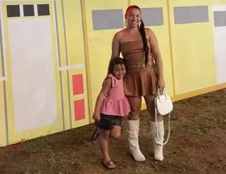 Menina que caiu de roda-gigante no Parque de Exposições tem alta