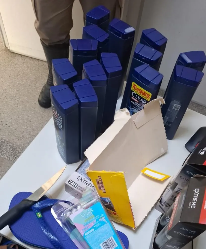 Jovens são apreendidos pela PM após furto na Paralela